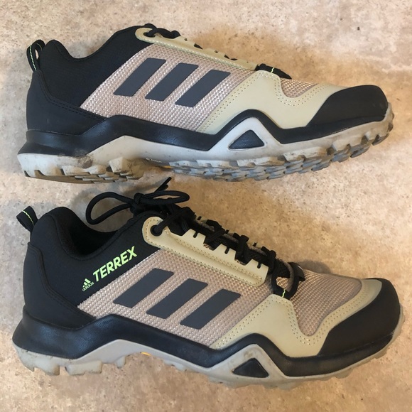 Terrex Adidas men’s hiking shoe size 7 - Picture 4 of 5